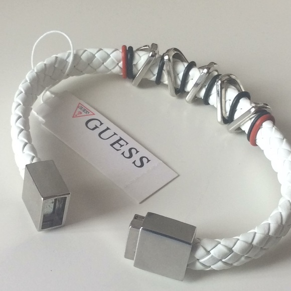 Guess leather bracelet - Picture 4 of 5